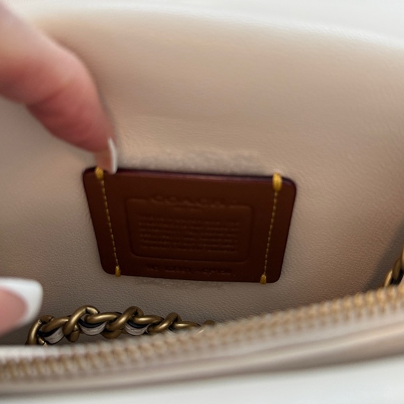 Coach White Quilted Tabby 26  Bag - Picture 9 of 10